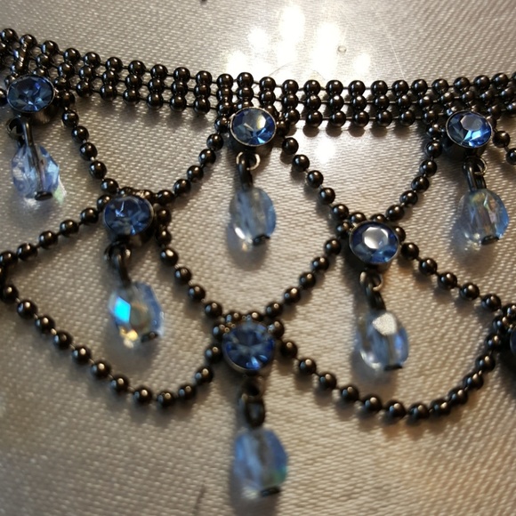Lia Sophia Jewelry - Lia sophia blue Crystal Necklace, Unworn, like New!
